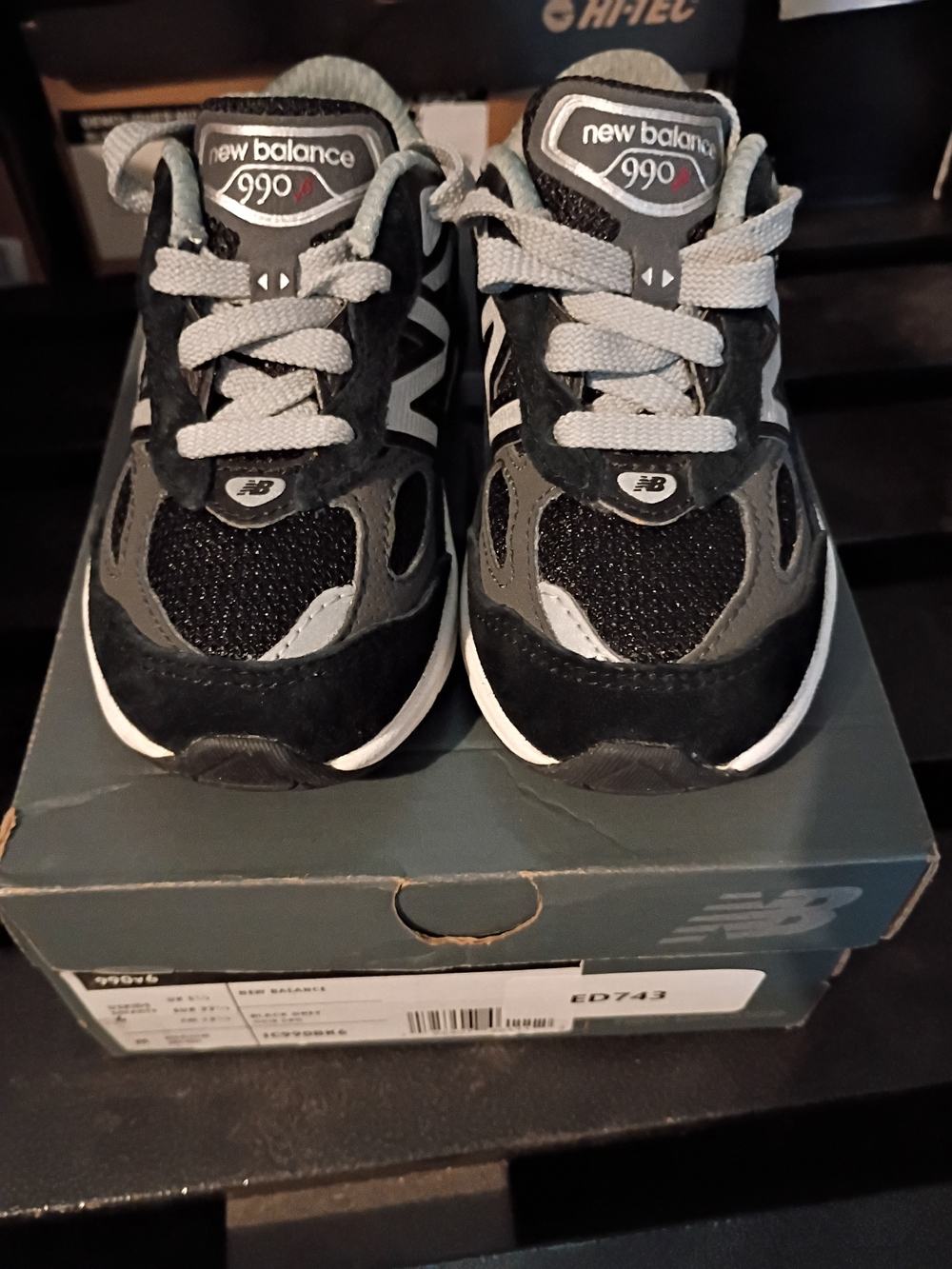 New Balance Kids' 990 Sneakers in Black and Gray